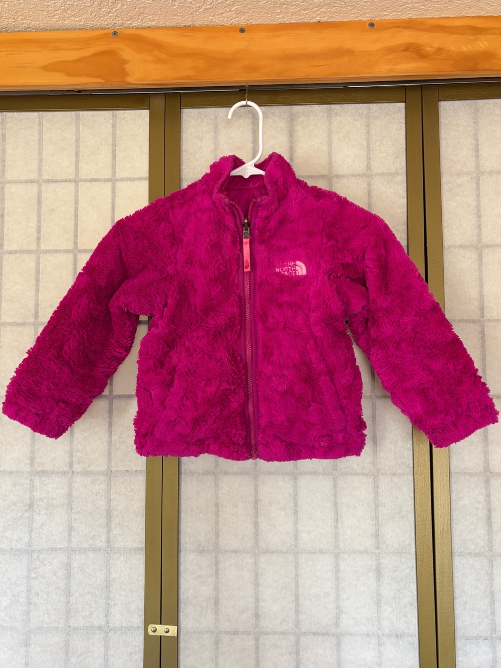 The North Face Reversible Mossbud Swirl Plush Fleece Jacket - Bright Pink XXS